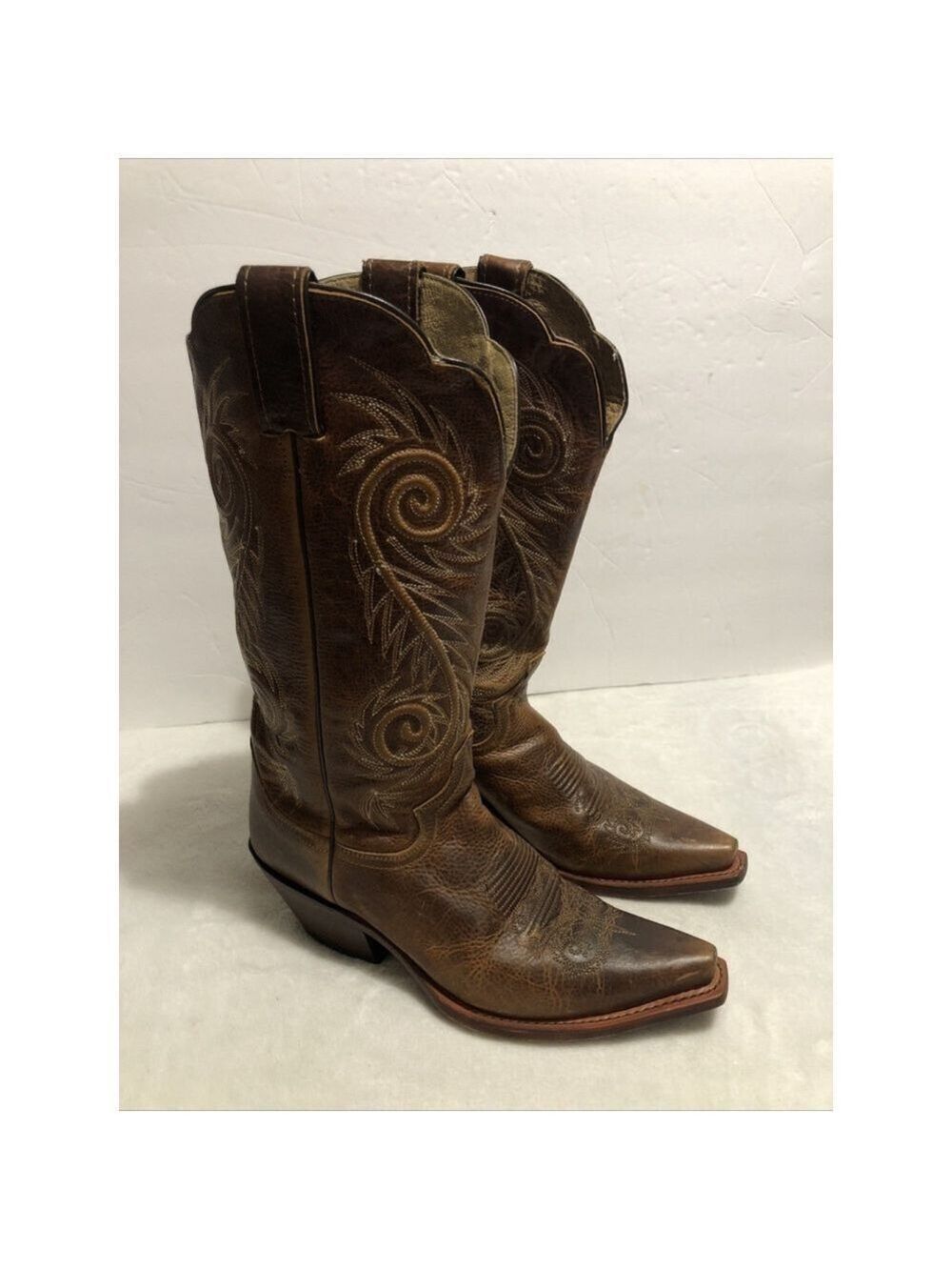 WOMENS JUSTIN SQ TOE BROWN BOOTS SIZE 8.5 B Cowgirl Boots